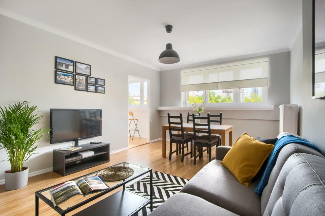 L4 Skyline Apartment
